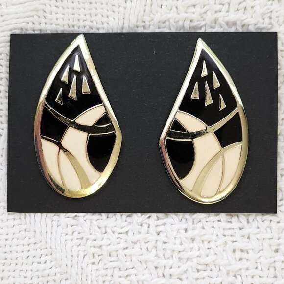 BFD Black Silver and White Enamel Vintage Earrings - Picture 4 of 7